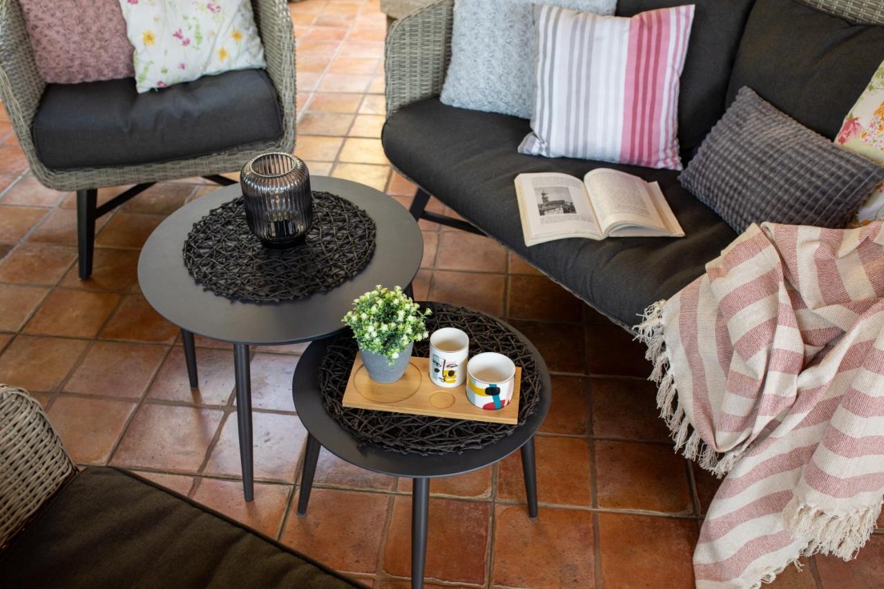 Apartman "Ela" Njivice Luaran gambar